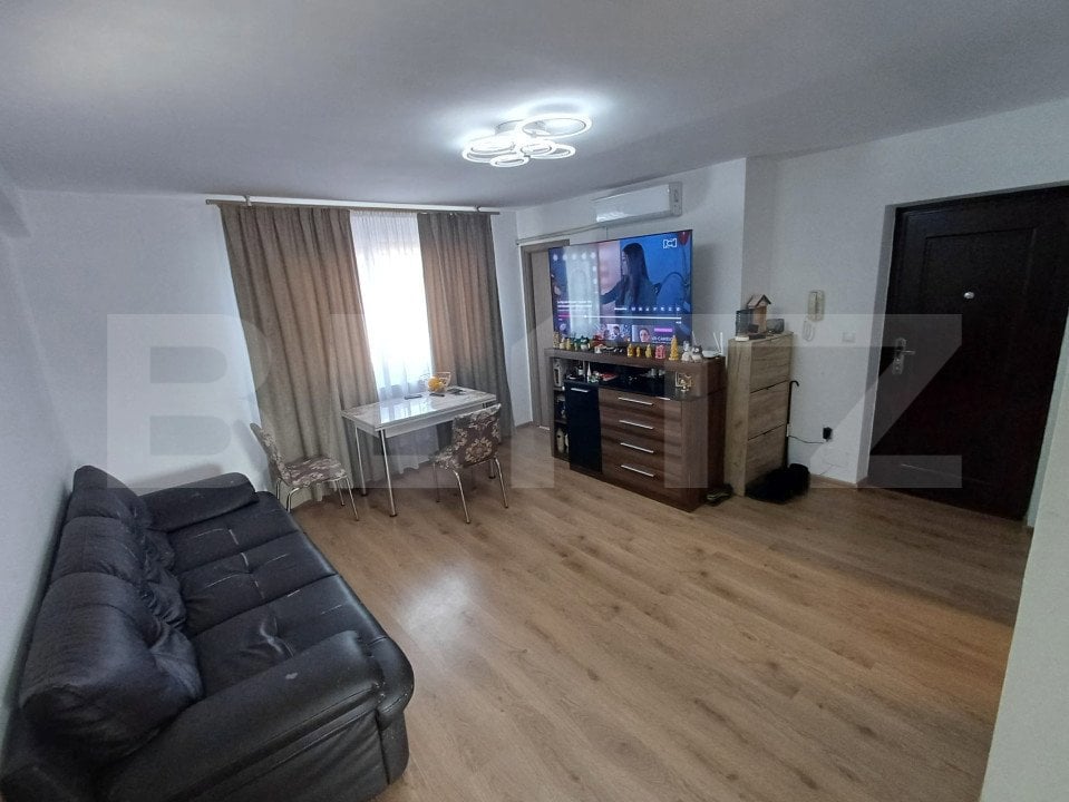 Apartament 3 camere, zona Sud 