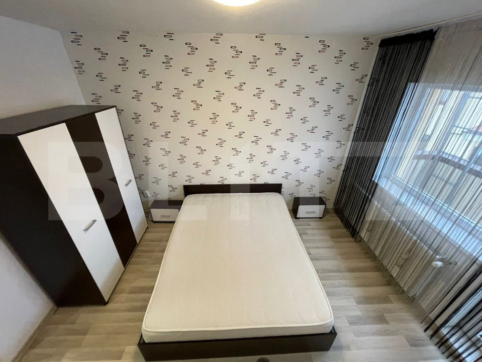 Apartament 2 camere, decomandat, parcare, zona Calea Turzii