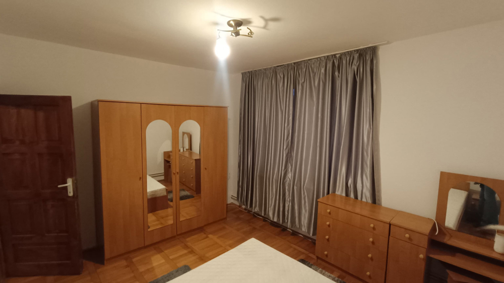 Apartament 2 camere zona Lipovei