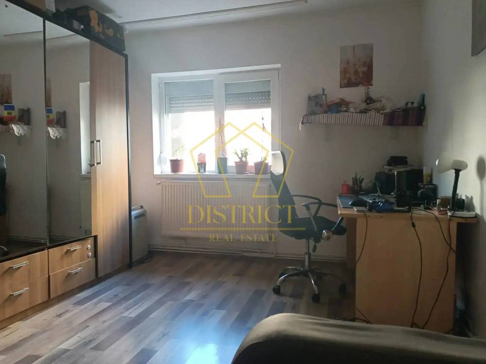 Apartament cu 2 camere si centrala proprie | Lipovei