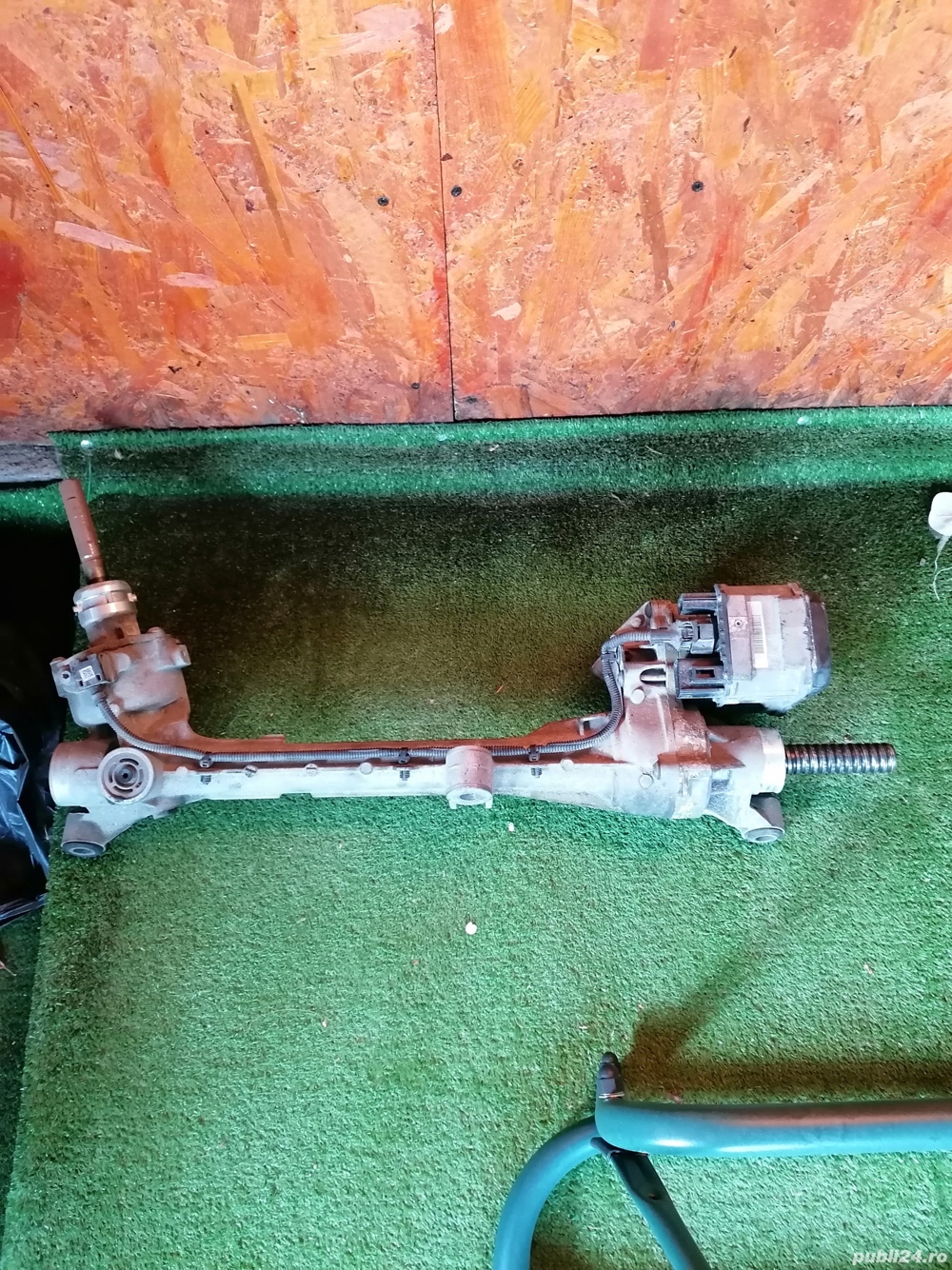 Caseta de direcție pentru volvo v 40 cros cantry  2013