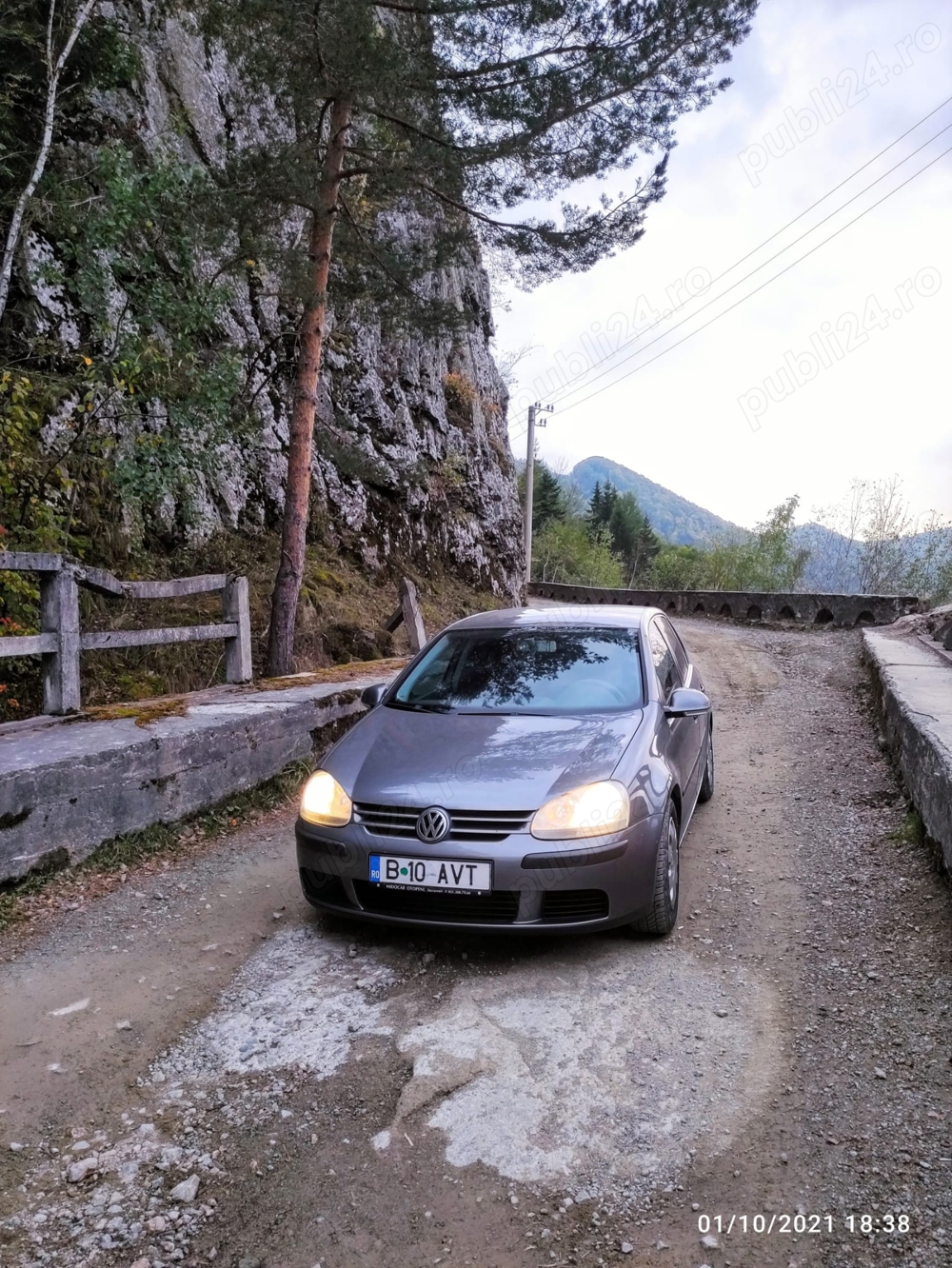 Vând URGENT Golf5 1,6FSI 2004 183000Km