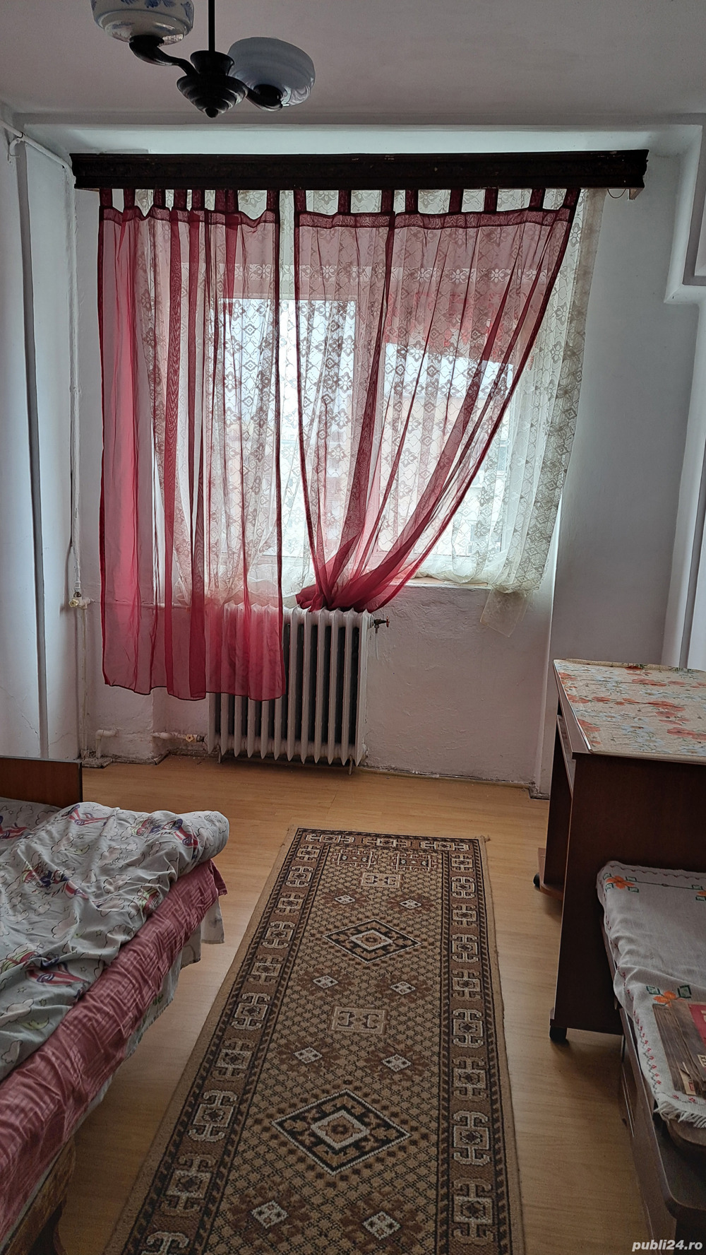 Apartament 3camere  de vanzare