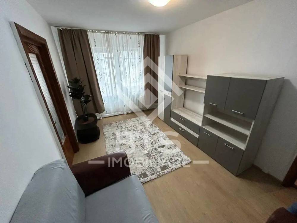 Apartament 2 camere Zona Decebal