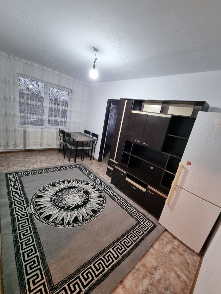 Închiriez apartament George Enescu Baia Mare