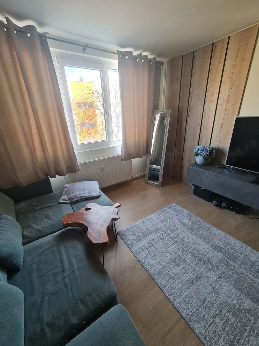 Apartament 4 Camere Izvorul Muresului Zona Berceni