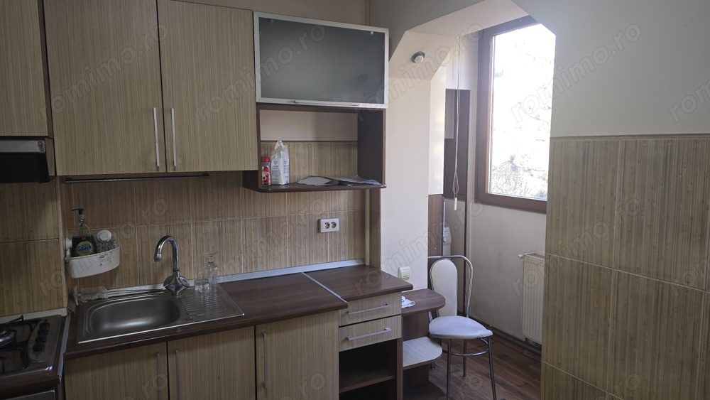 Vand apartament 2 camere decomandat in Deva, zona Balcescu (22 Decembrie), etaj 2, mobilat