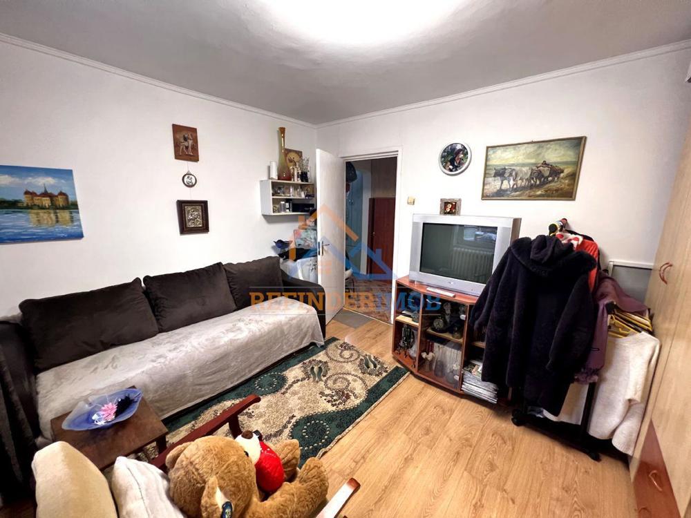 Vanzare Apartament cu 2 camere, zona Rahova