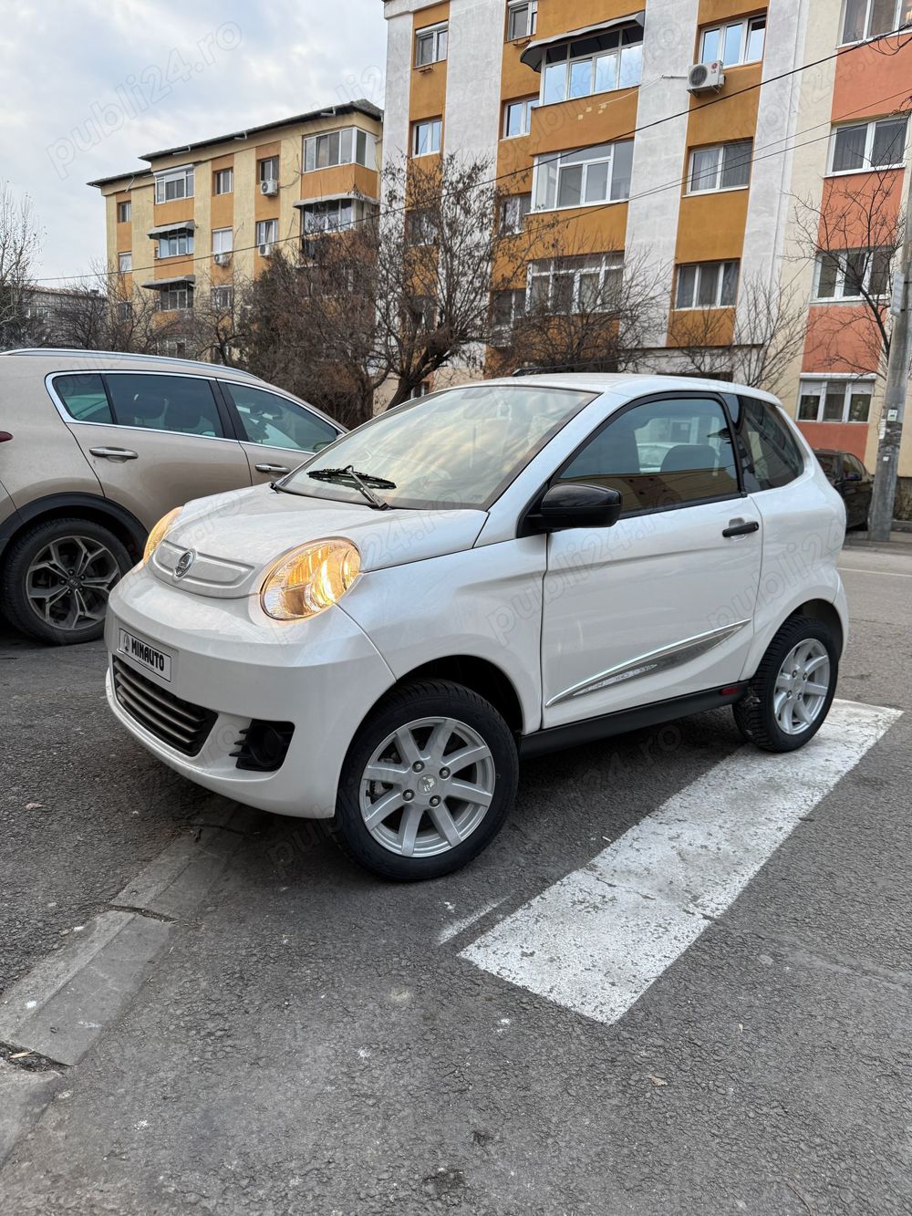 Autoturism AIXAM, pentru 16 ani, motorină, 2023,10000 km 
