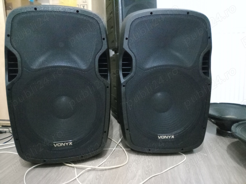 Boxe Vonyx 400w 8  ohmi 