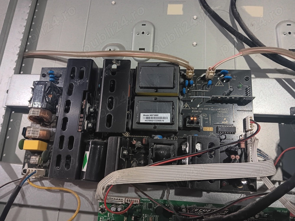 sursa mip988c de pe tv Hyundai fhd-47hyc300