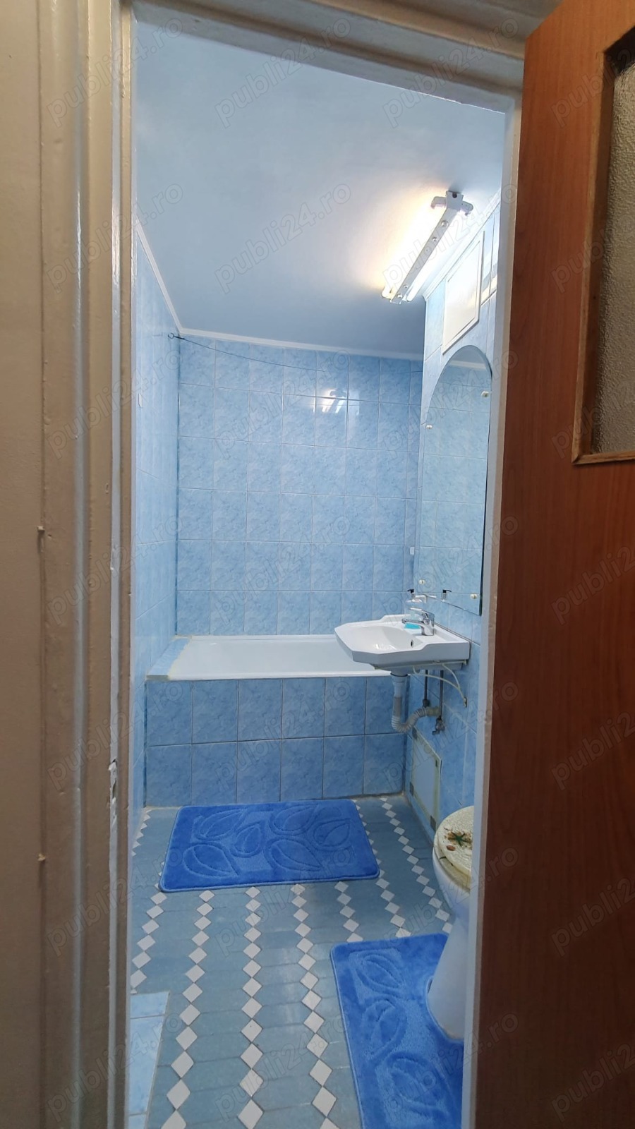 PROPIETAR - Vând  apartament 2 Camere, decomandat, zona Teiul Doamnei