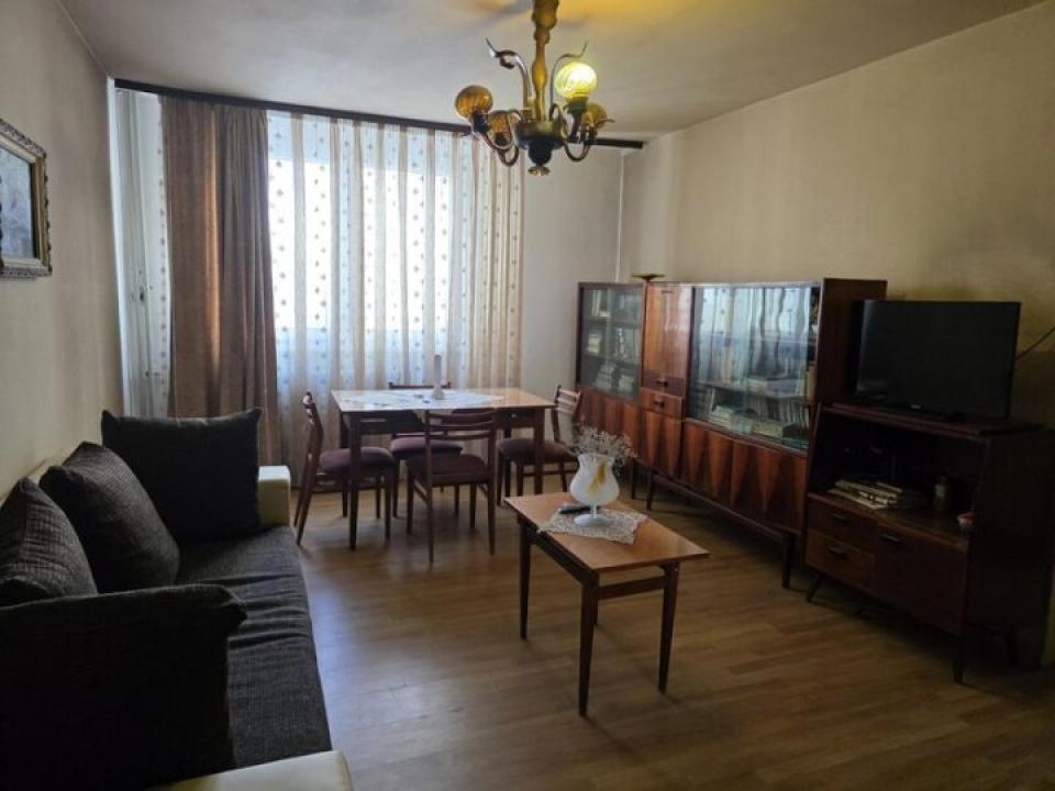 Apartament 3 camere Titan -Lotrioara