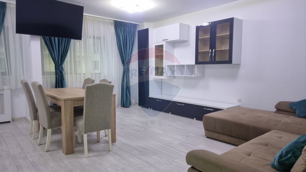 Apartament cu 3 camere cochet de inchiriat in Moghiors Park Residence