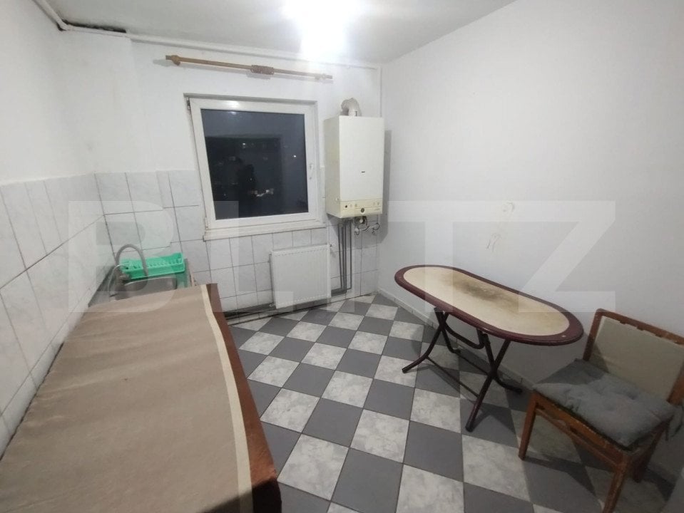 Apartament 2 camere,etaj 3,50mp,oras Beclean