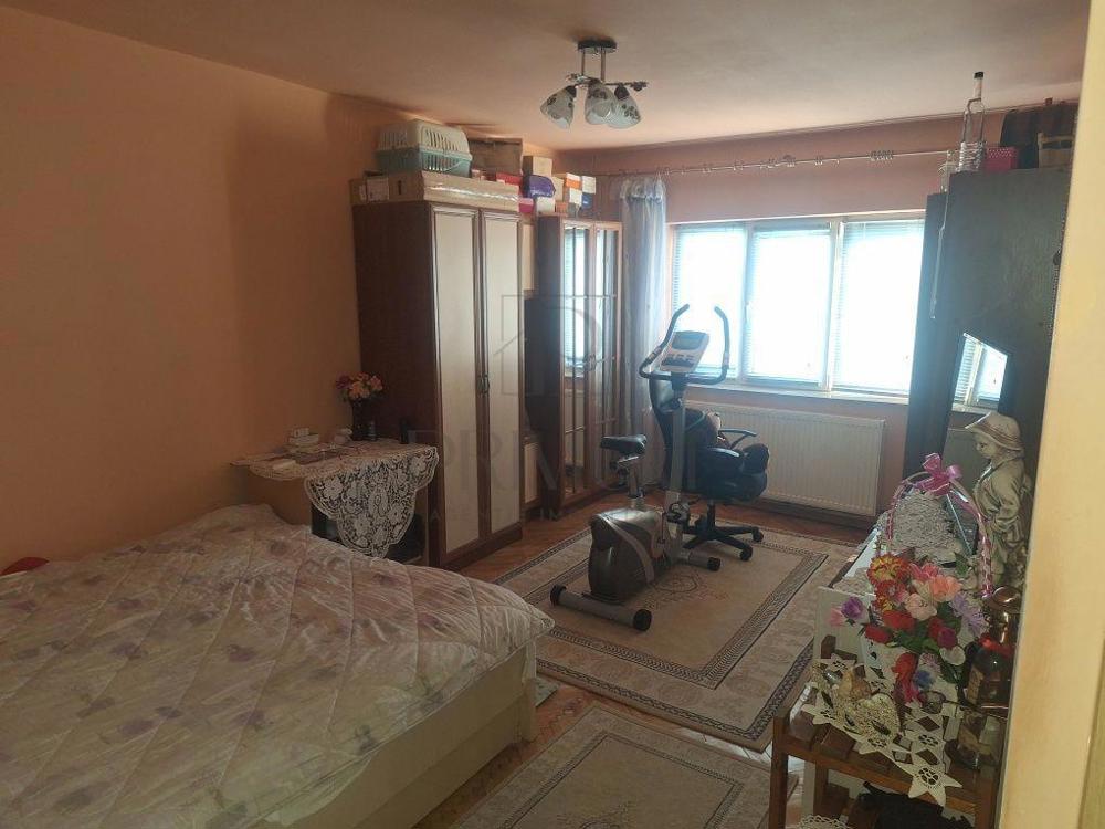 Apartament cu 2 camere decomandat – Calea Aradului, Strada Cugir