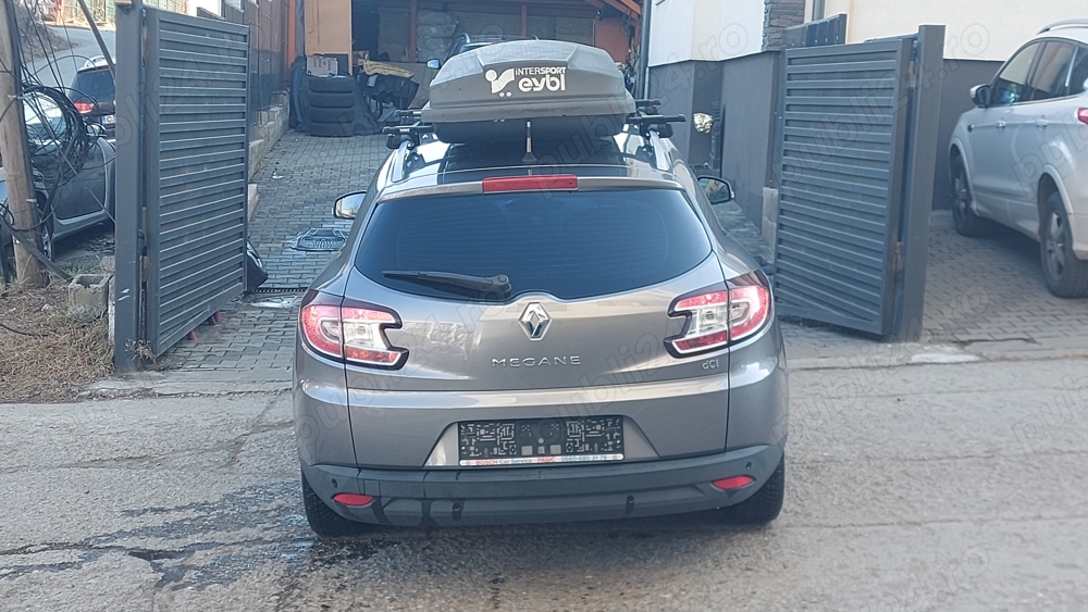 Renault Megane Grand Tour 2010 1.5 dci 110 cp 2 seturi de jante iarna-vara Km putini Euro 5