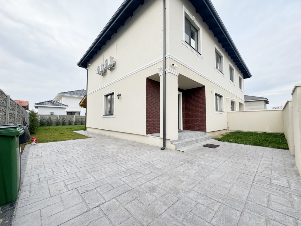 Duplex 4 camere, 97 mp utili, P+Etaj, 256mp teren, situat in Mosnita Noua