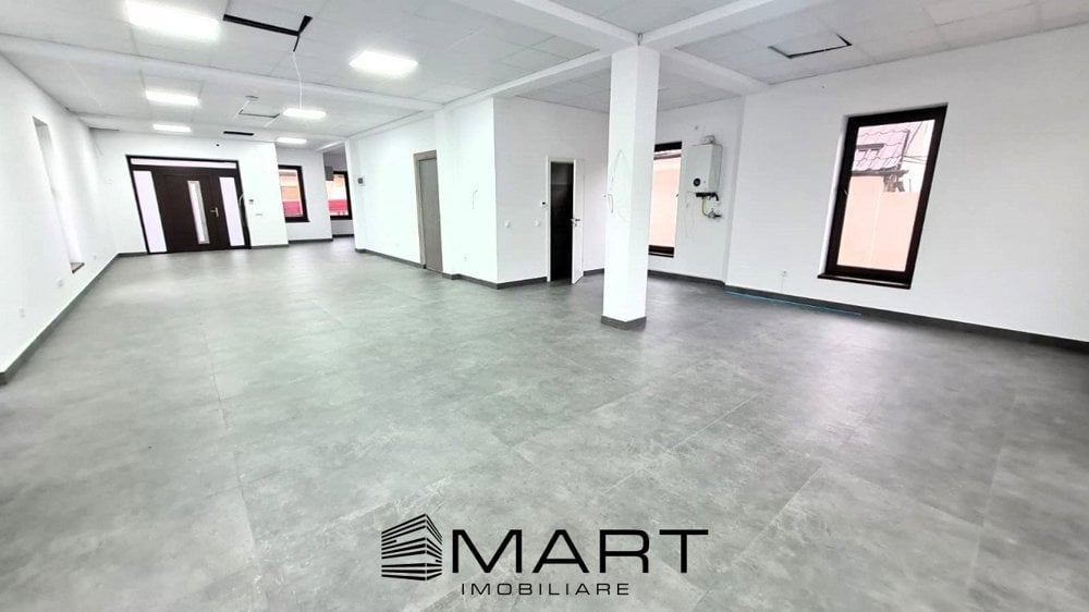 Spatiu comercial/ birou 120 mp zona Piata Cluj