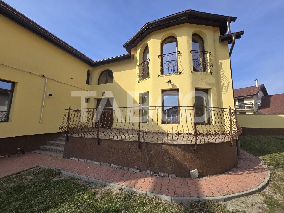 Casa 5 camere la prima inchiriere 200 mpu zona Tineretului Sibiu