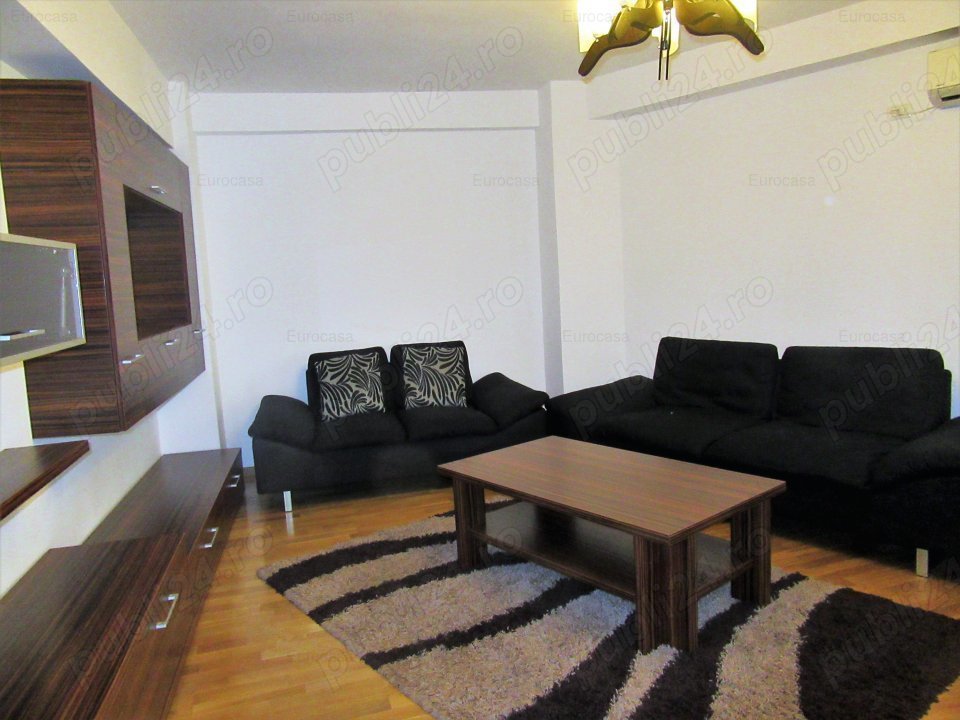 De inchiriat Apartament cu 4 camere, recent renovat, zona IULIUS MALL