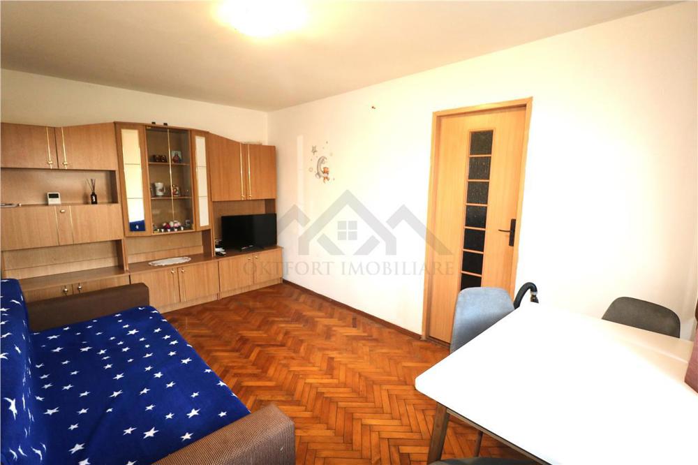 Apartament 2 camere , centrala proprie , zona Sagului