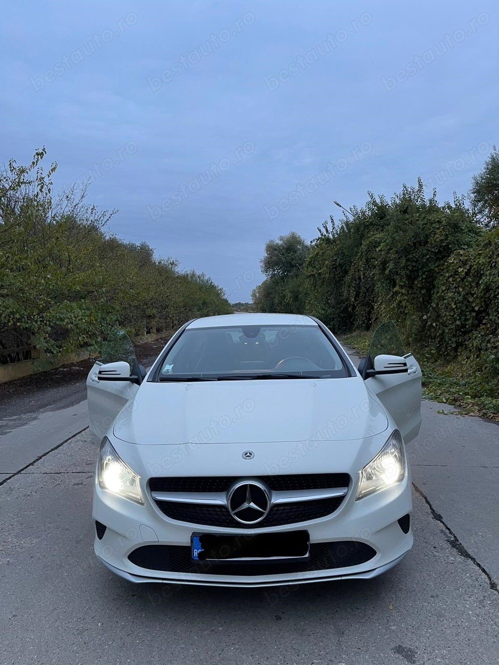 Vând Mercedes CLA 180D, an fabricație 2017, luna noiembrie, motor 1.5 DIESEL.