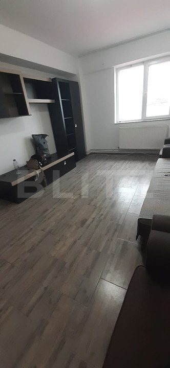 Apartament de vanzare, cu 2 camere, 65 mp, Gaesti