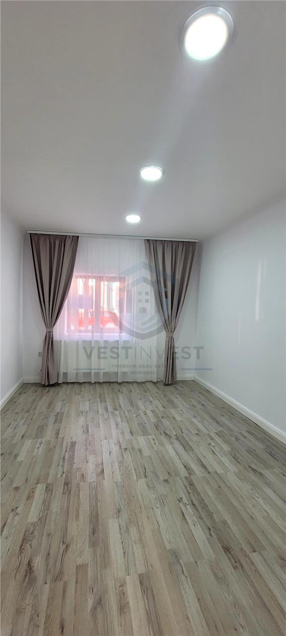 Apartament 1 camera.curte comuna,Ultracentral,Oradea