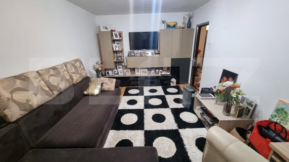 Apartament 3 camere decomandate, 65 mp, zona Craiovita zona Orizont