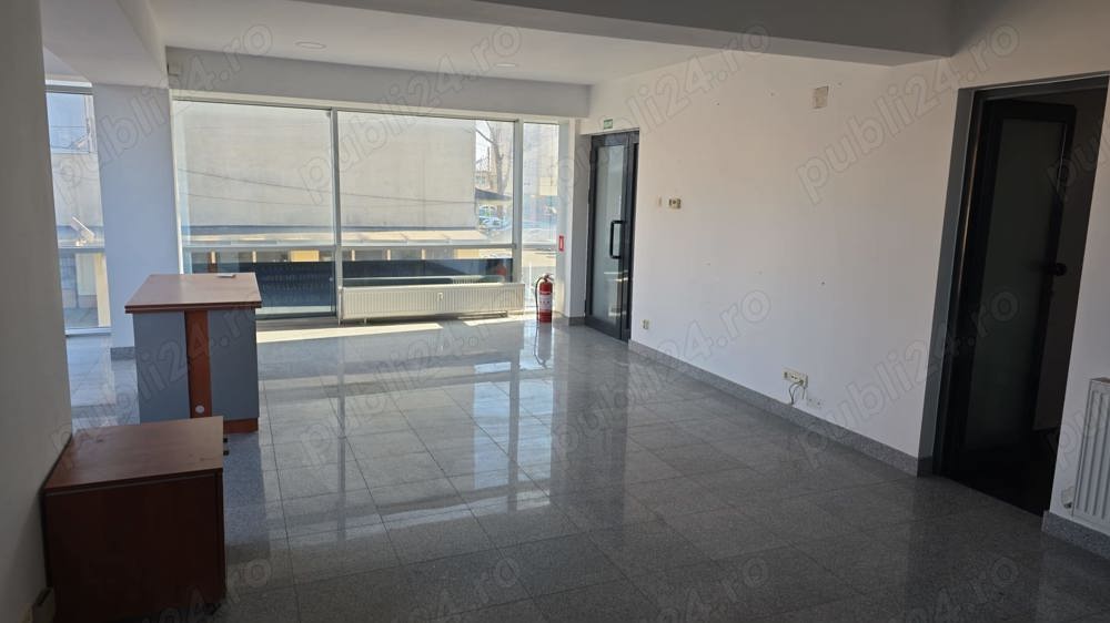 Inchiriere spatiu comercial, zona micro 4 - Targoviste