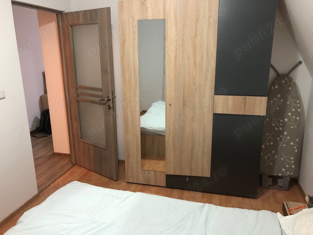 Proprietar vand apartament 3 camere