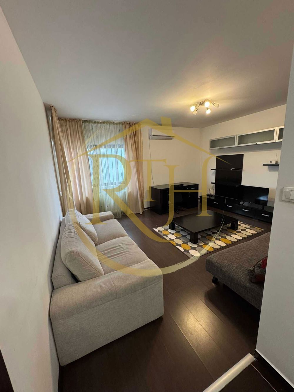 Oferim inchiriere apartament modern 2 camere in Girocului.