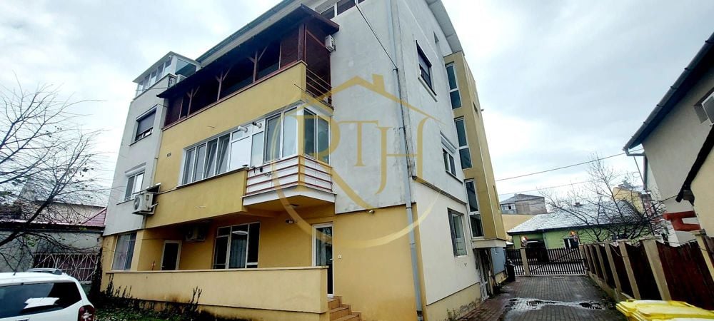 Vand apartament 3 camere ,mobilat si utilat modern,suprafata 114 mp