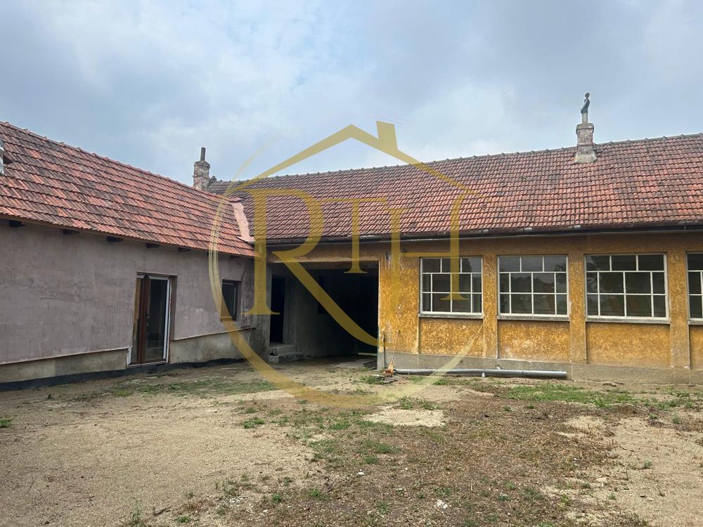 Casa plus teren de vânzare în Balinț,comision ,,0''