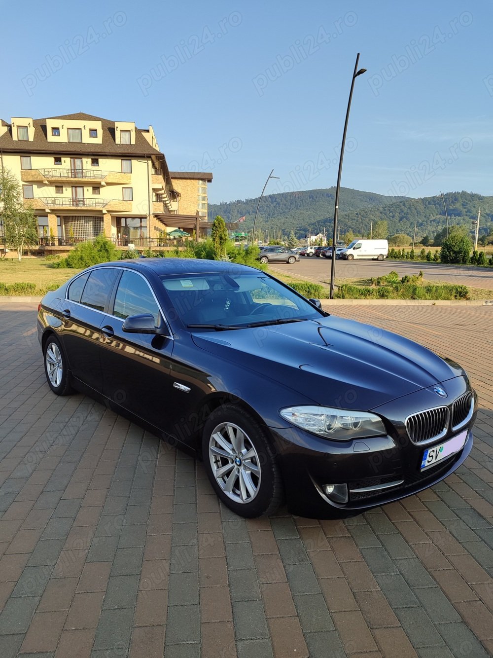 BMW Seria 5 F10 11.2011