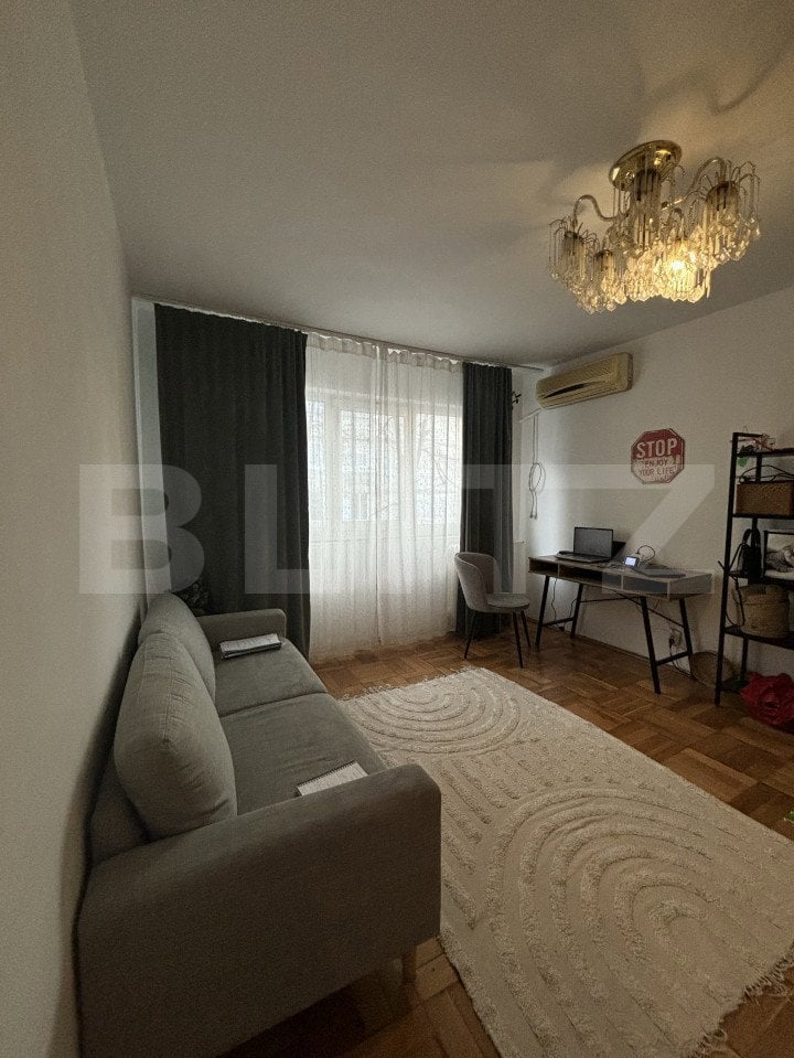 Apartament cu 3 camere, 56,71 mp, etaj intermediar, zona Dacia