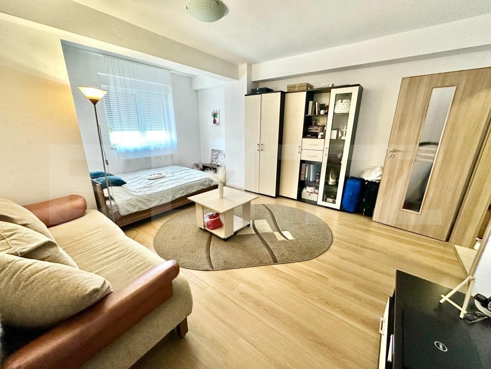 Apartament cu 1 camera, 48 mp, mobilat și utilat, cu balcon generos, zona-vest