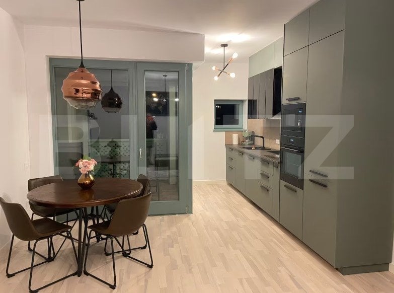 Apartament de vanzare, 3 camere, 85.2 mp, zona Sub Tâmpa, Brașov