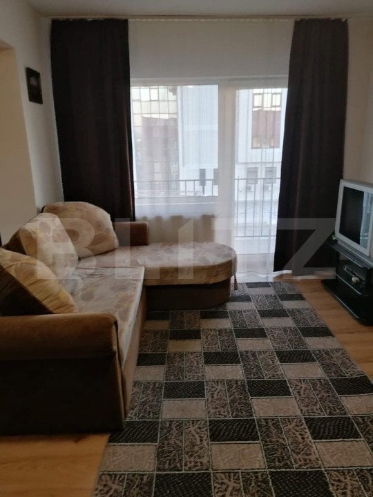 Apartament spatios de vanzare, 5 camere, 93 mp, zona Hotel Diana