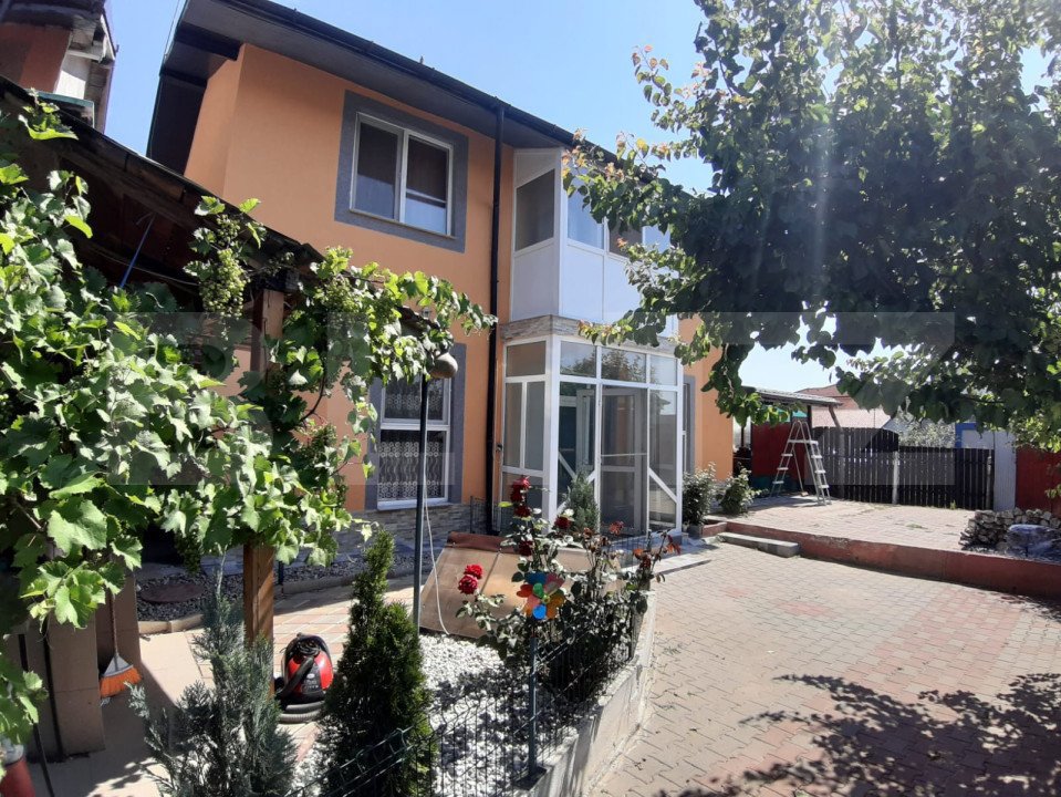 Casa spate Selgros P+1, 4 camere, SU 100MP, teren 294 MP 