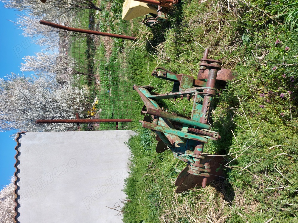 Plug PP4 cu 3 brazde