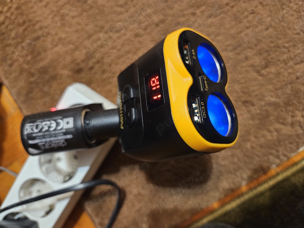 Adaptor bricheta auto 2 porturi