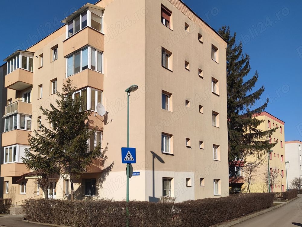 Apartament liber la vanzare, str. Avram Iancu - Brasov.