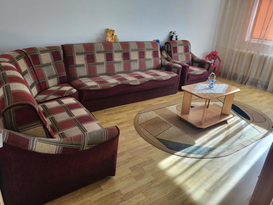 Apartament  3 camere ,Zona Rahova