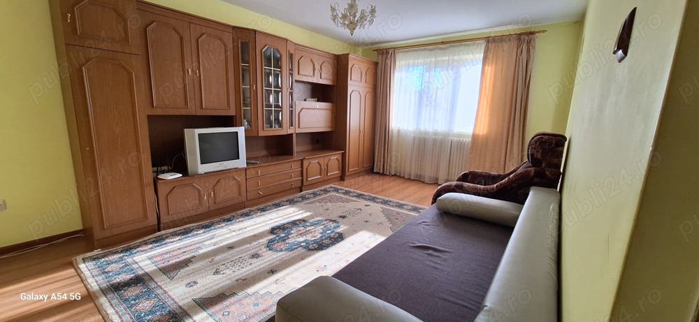 Apartament de inchiriat 3 camere Nicolina