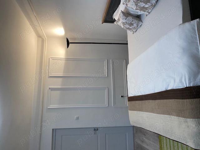 Inchiriez ap.1 cam. Inchiriez ap.1 cam.