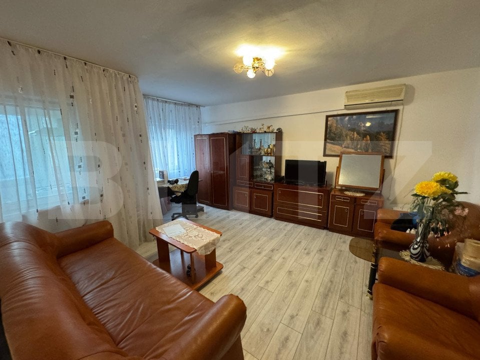 Apartament de 2 camere, 63mp, decomandat, zona M-uri Ciuperca