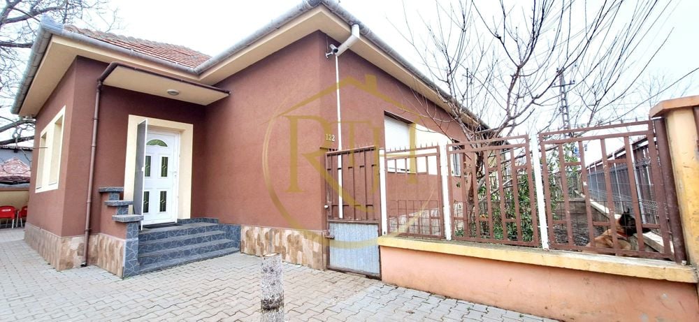 Oferim spre vanzare casa pe parter cu 4 camere , in zona Brancoveanu