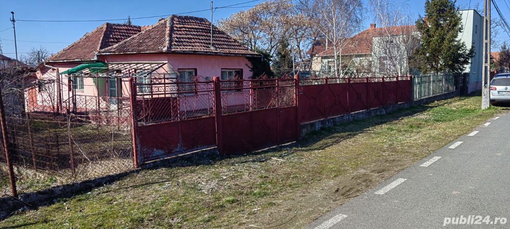 proprietar vând casă în Ghioroc la 20.de km.de Arad 